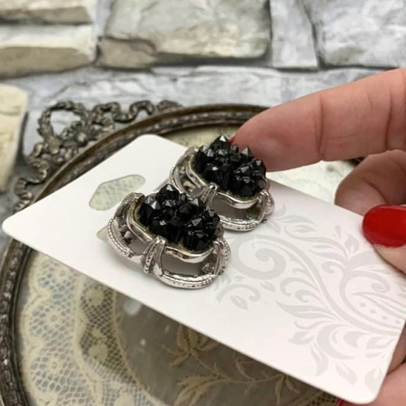 Vintage Signed Whiting Davis Black Hematite Geode Cabochon Silver Clip Earrings - Picture 4 of 9